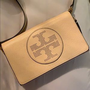 Tory Burch Flat Logo Crossbody Wallet Tan